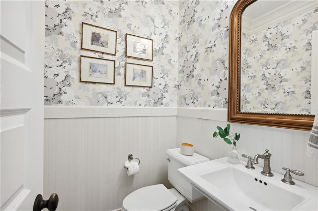 211 Terrace Drive NE