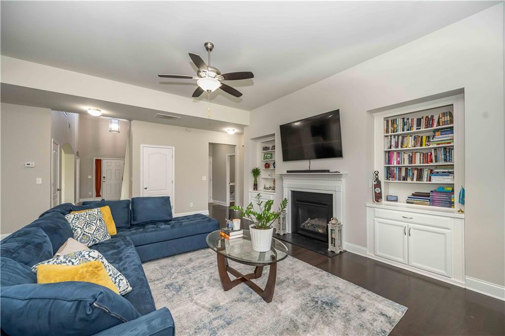 2252 Pikewood Lane SW