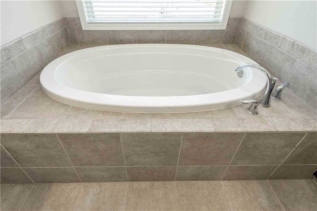 2252 Pikewood Lane SW