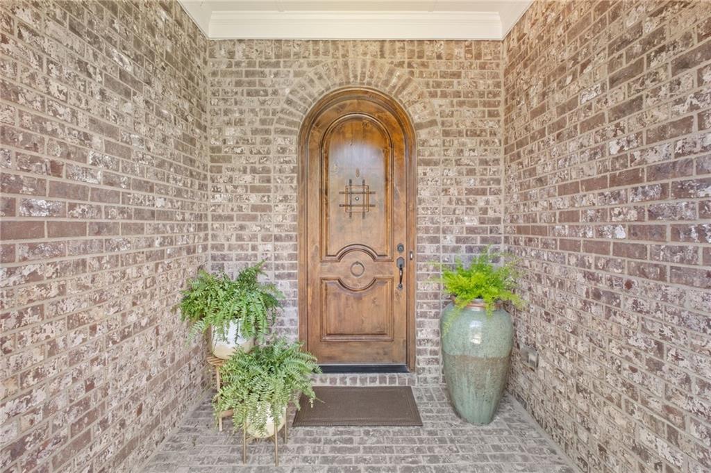 2220 Bryant Pointe Drive