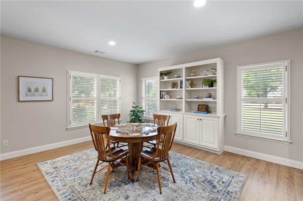 2220 Bryant Pointe Drive