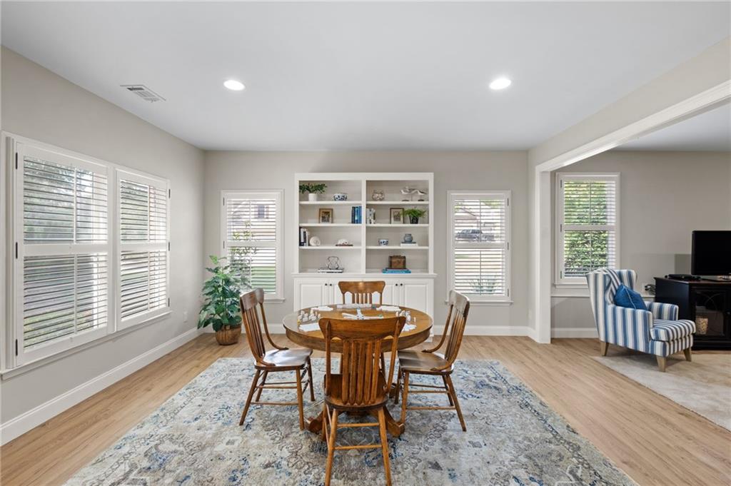 2220 Bryant Pointe Drive