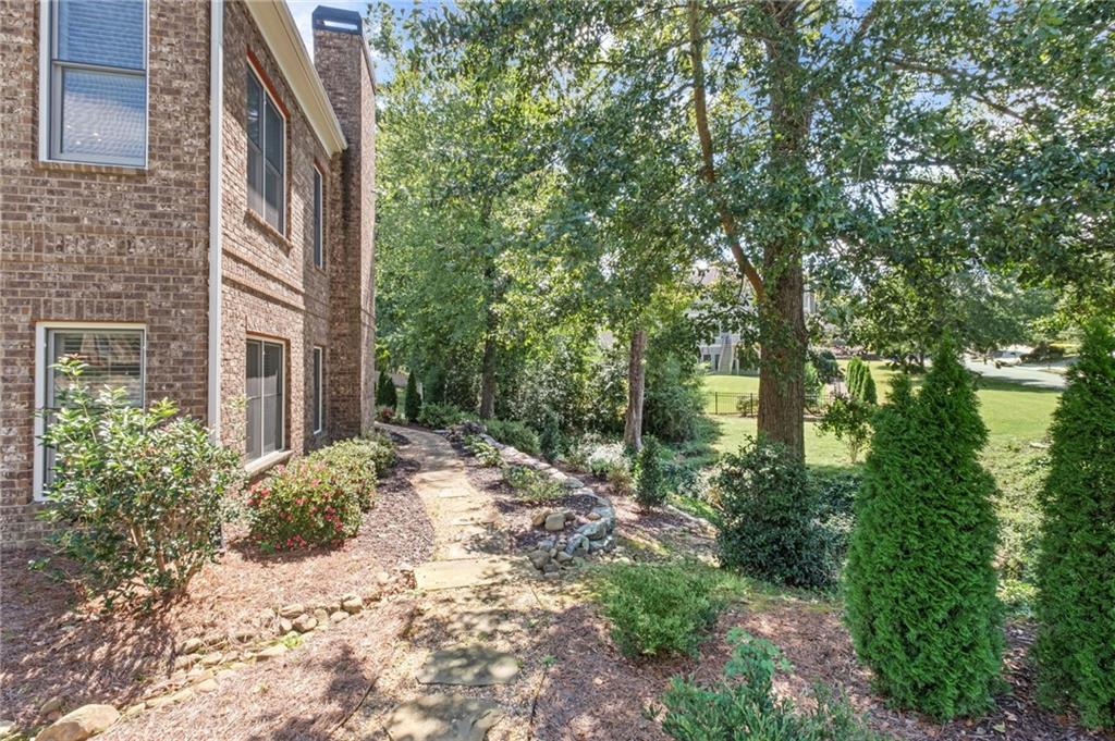 2220 Bryant Pointe Drive