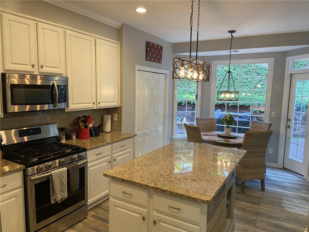 5850 Fairway View Drive