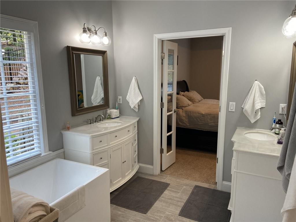 5850 Fairway View Drive