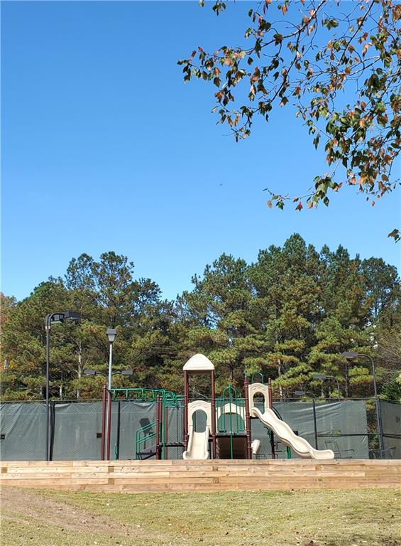 1260 Smokehouse Trail