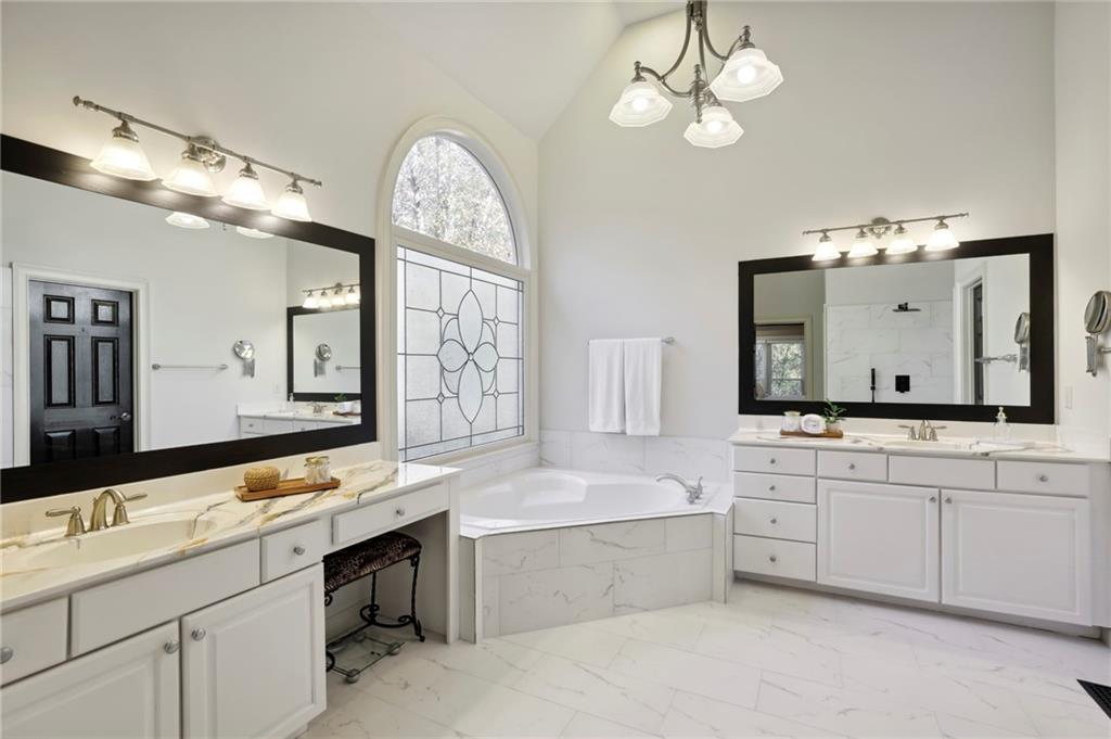 1260 Smokehouse Trail