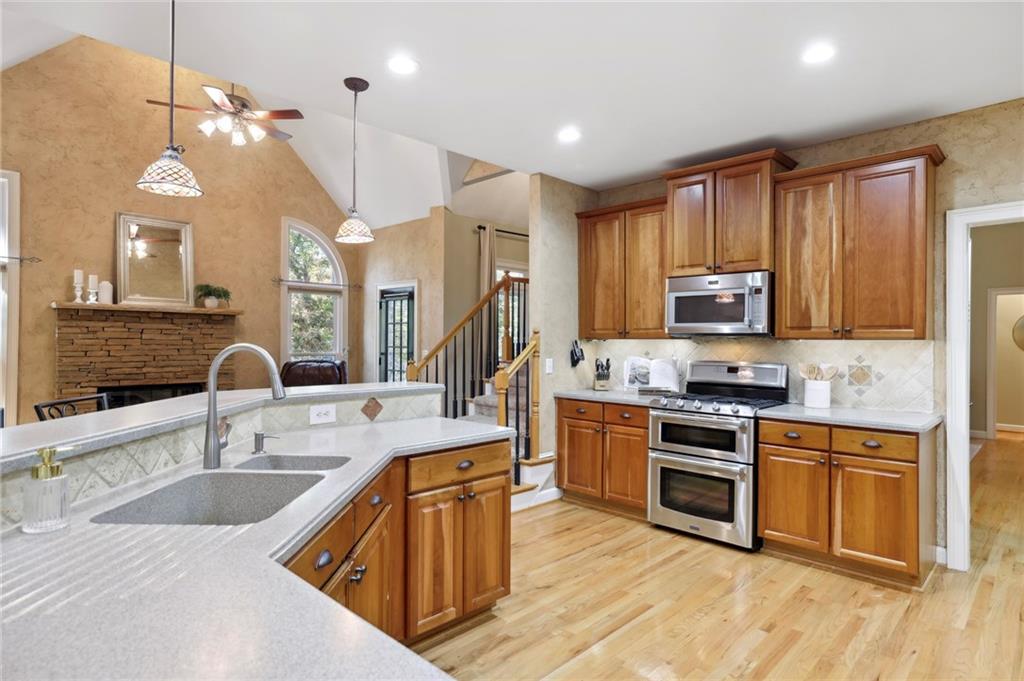 1260 Smokehouse Trail