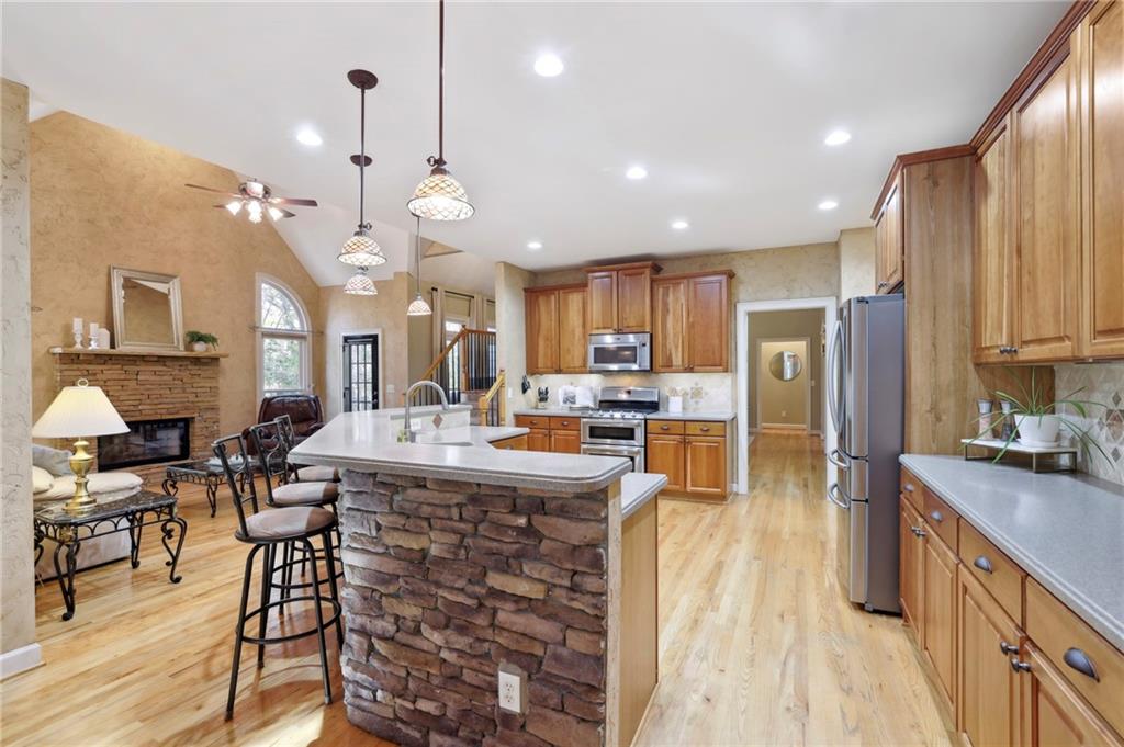 1260 Smokehouse Trail