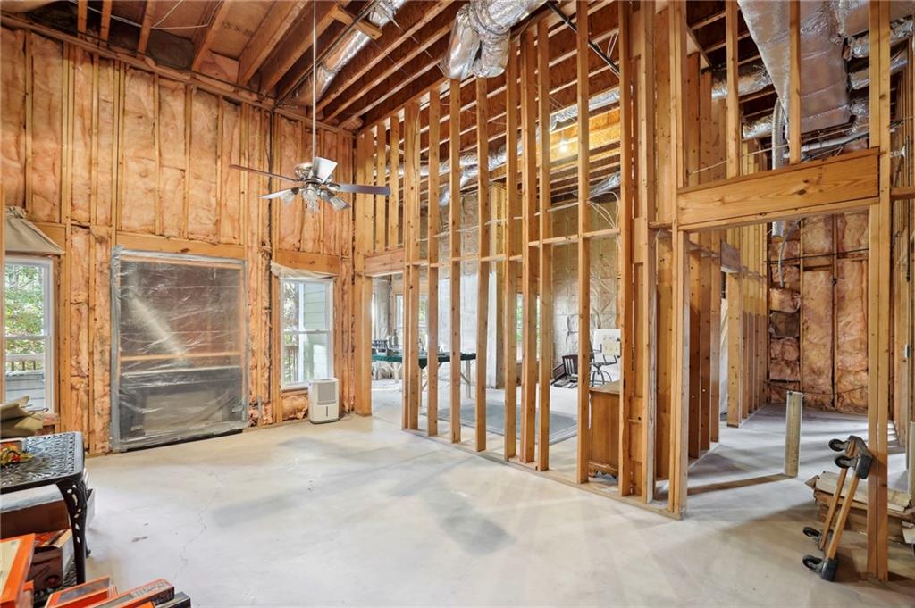 1260 Smokehouse Trail