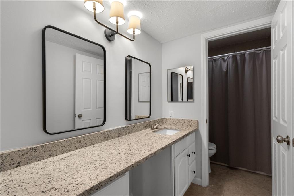 180 Amherst Place NW