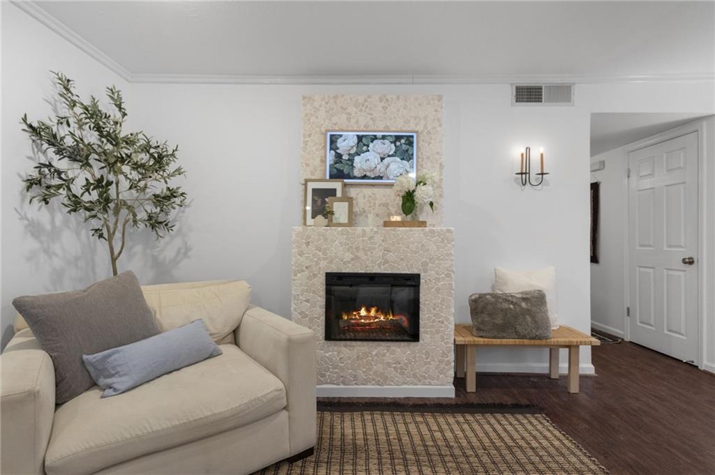 180 Amherst Place NW