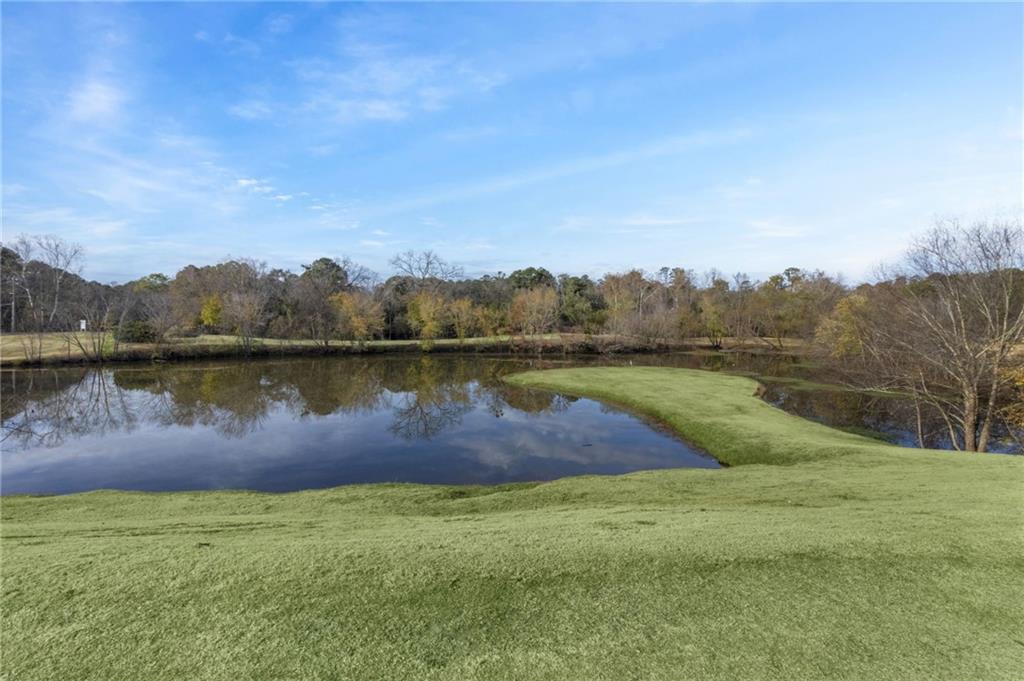 180 Amherst Place NW