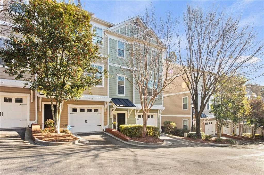 1961 Sterling Oaks Circle NE