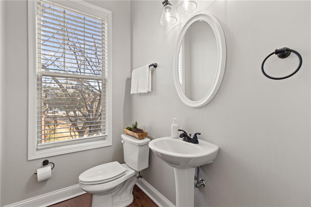 1961 Sterling Oaks Circle NE