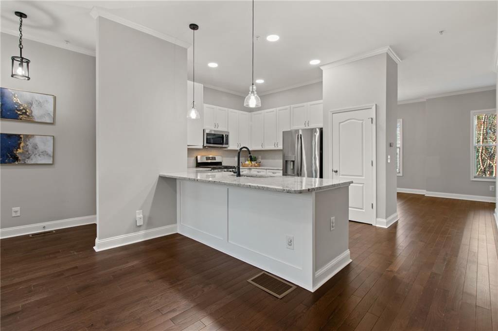 1961 Sterling Oaks Circle NE