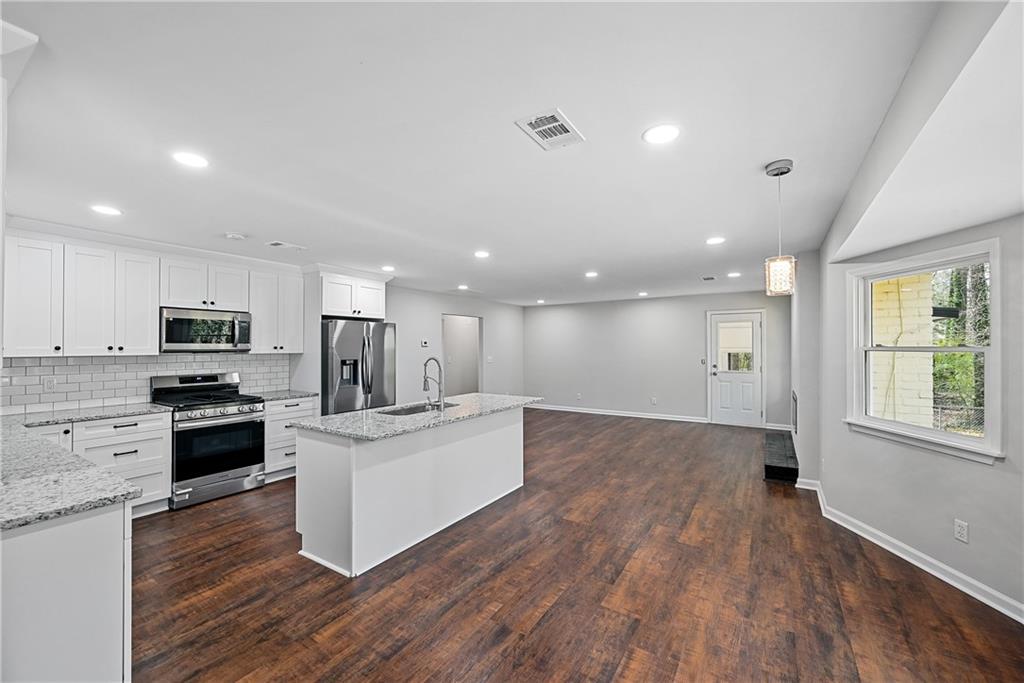 3383 Windsor Castle Court