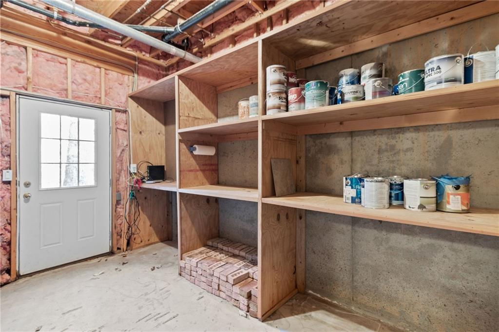 550 W Magnolia Circle