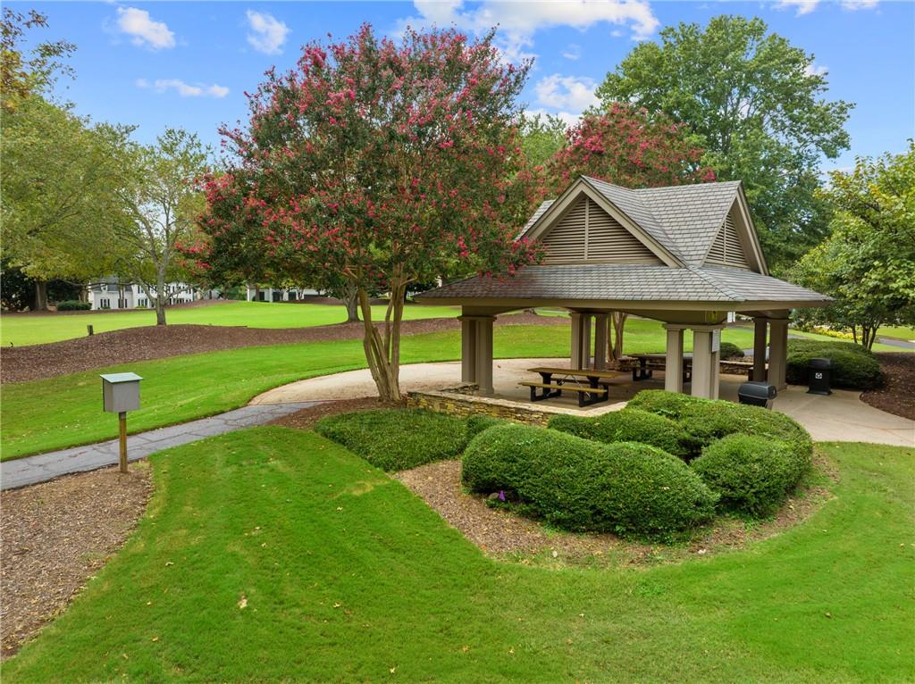 550 W Magnolia Circle