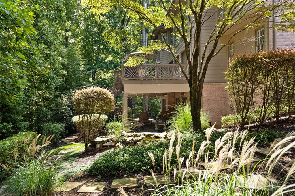 550 W Magnolia Circle