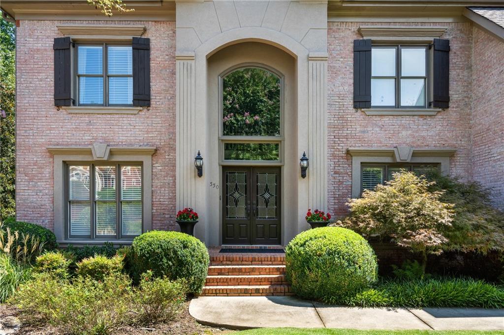 550 W Magnolia Circle