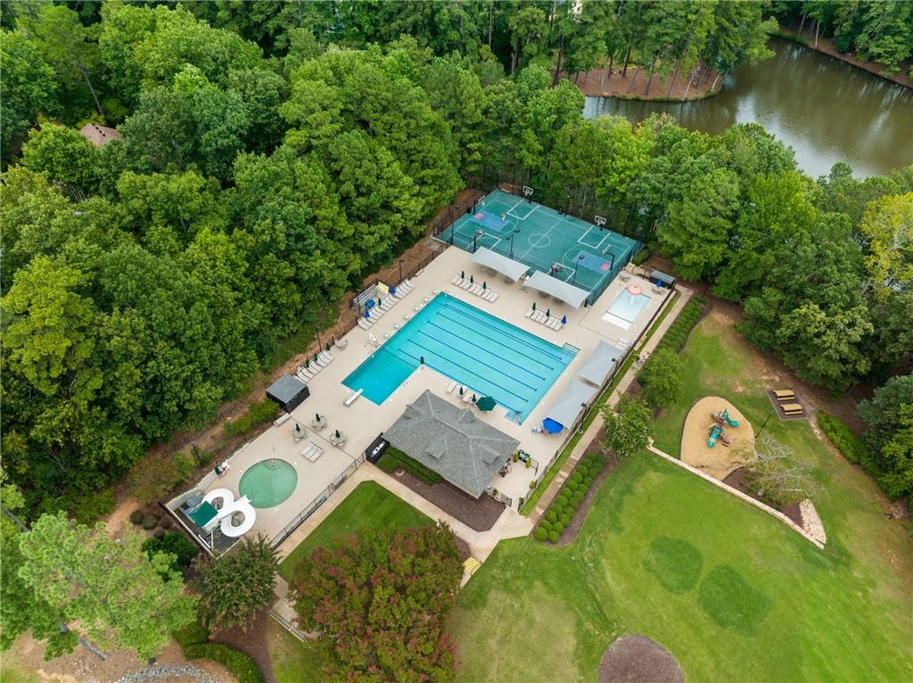 550 W Magnolia Circle