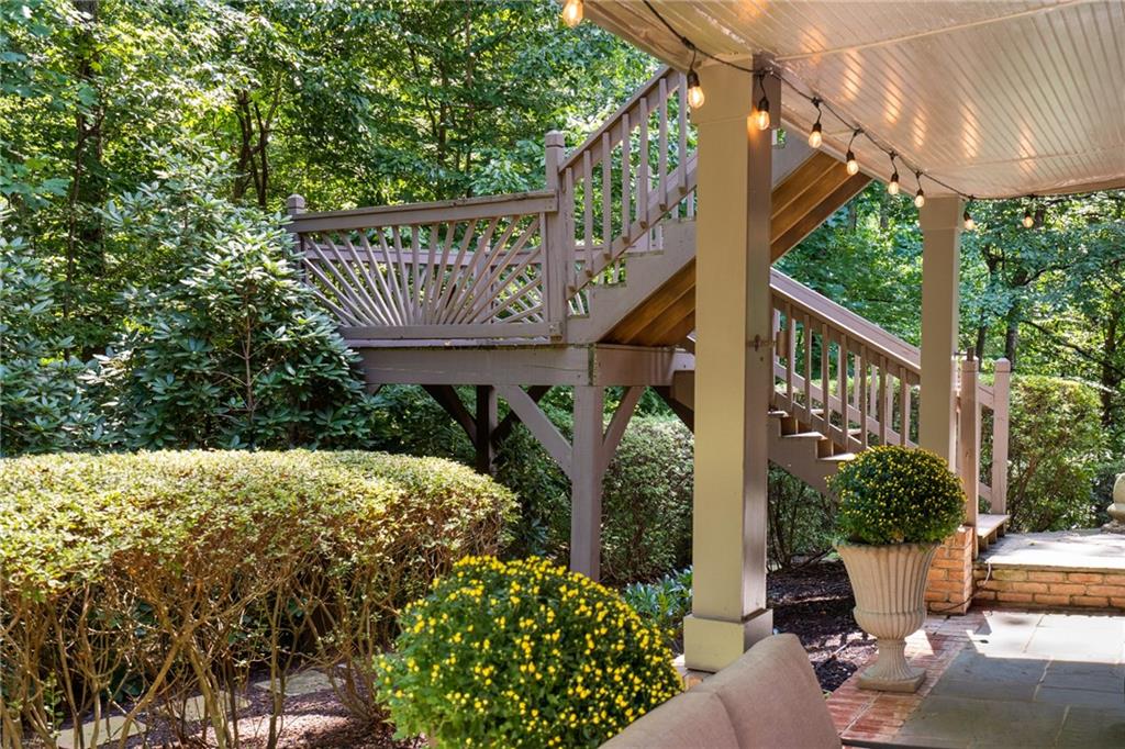 550 W Magnolia Circle