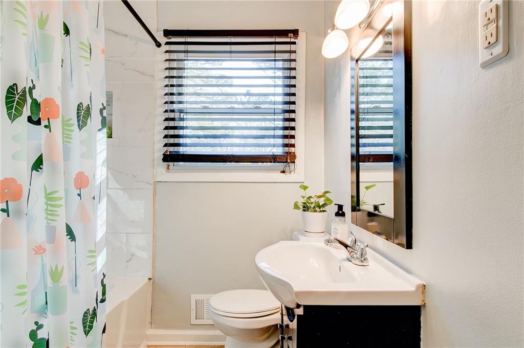 2397 Sherwood Place SW