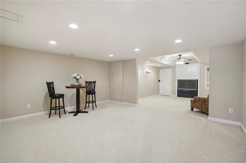 5605 Preserve Circle