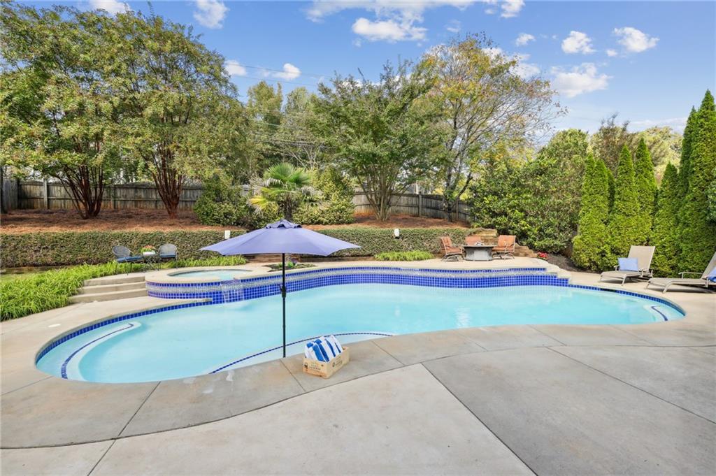 5605 Preserve Circle