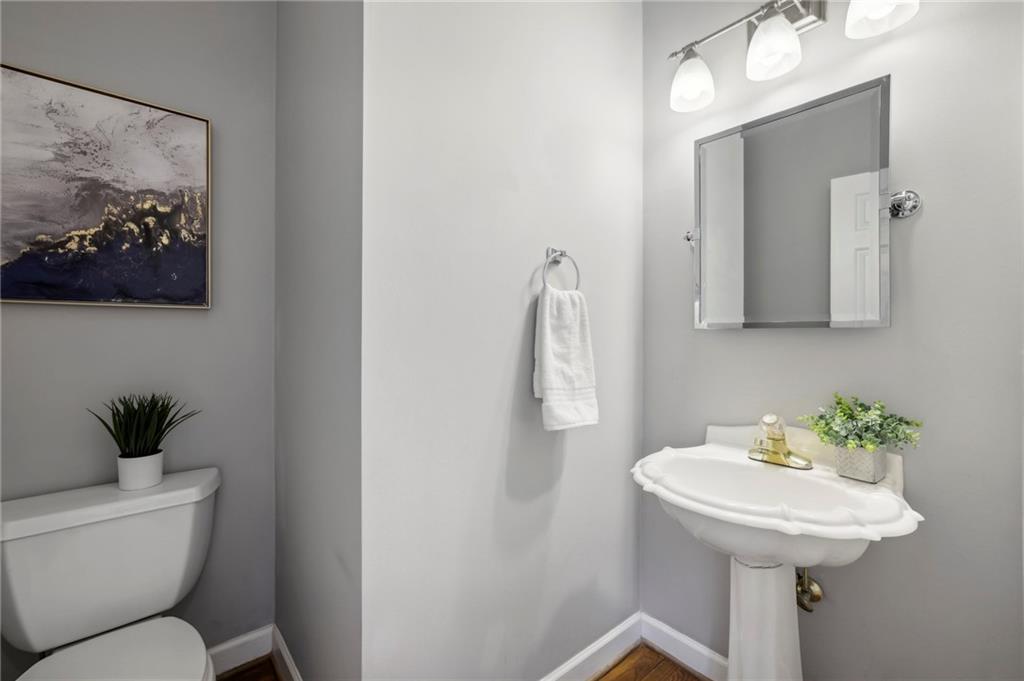 5605 Preserve Circle