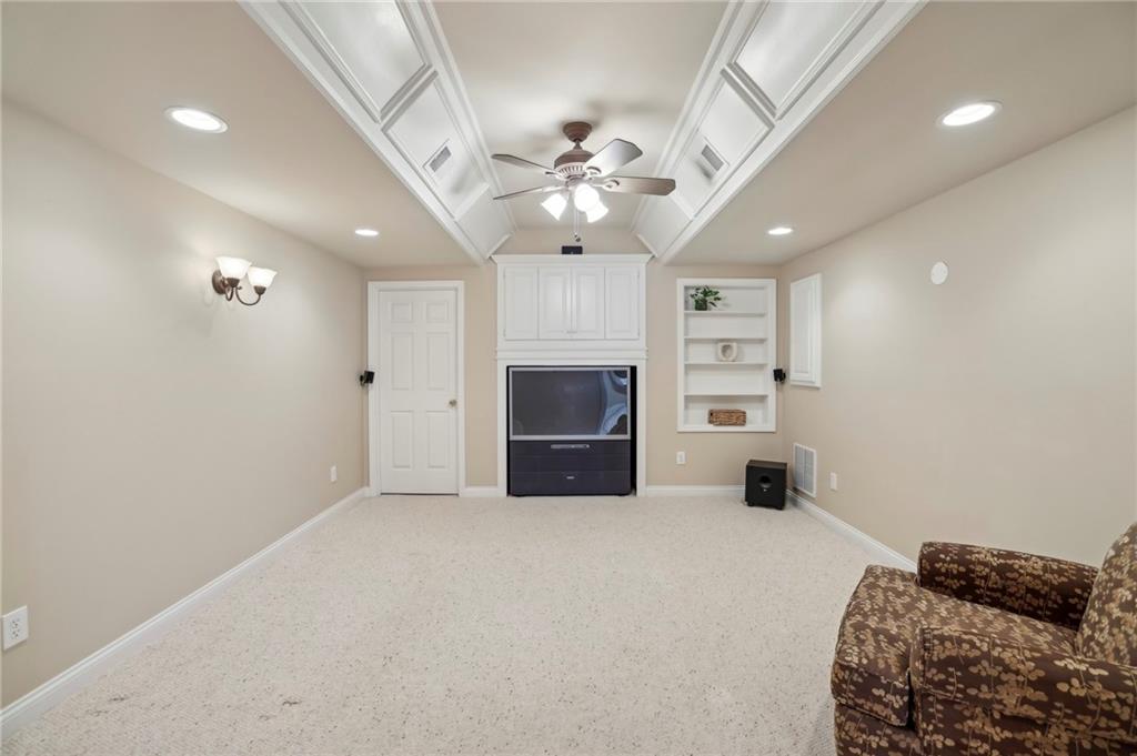 5605 Preserve Circle