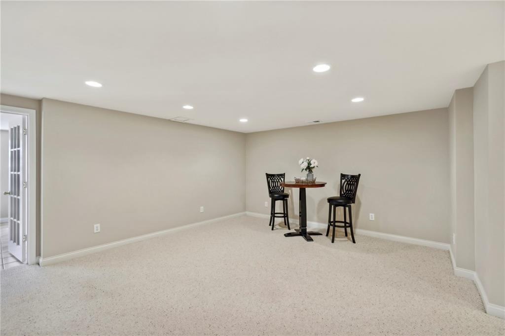 5605 Preserve Circle