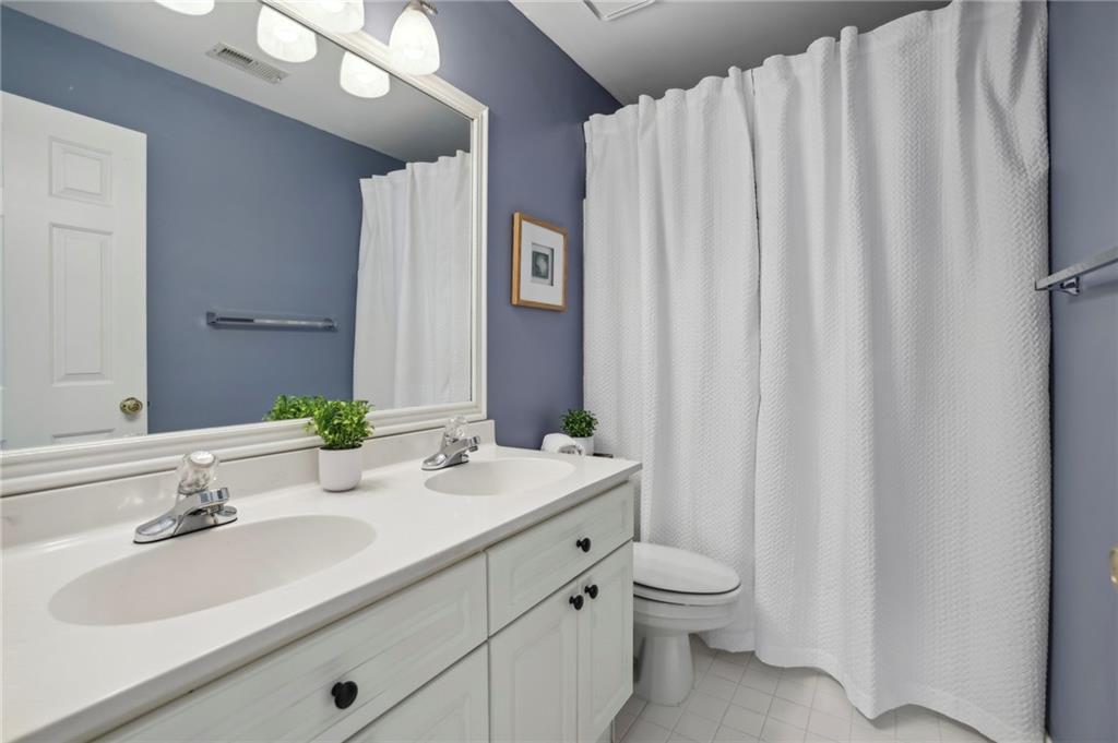 5605 Preserve Circle