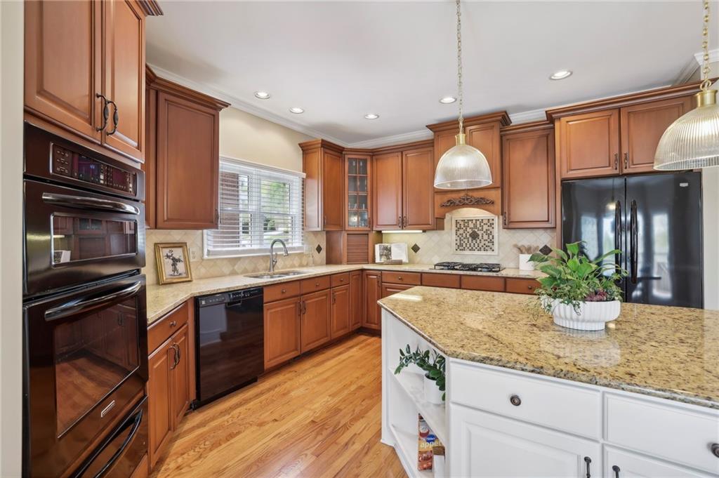 12430 Magnolia Circle