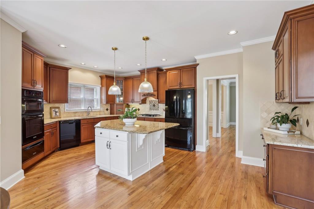 12430 Magnolia Circle