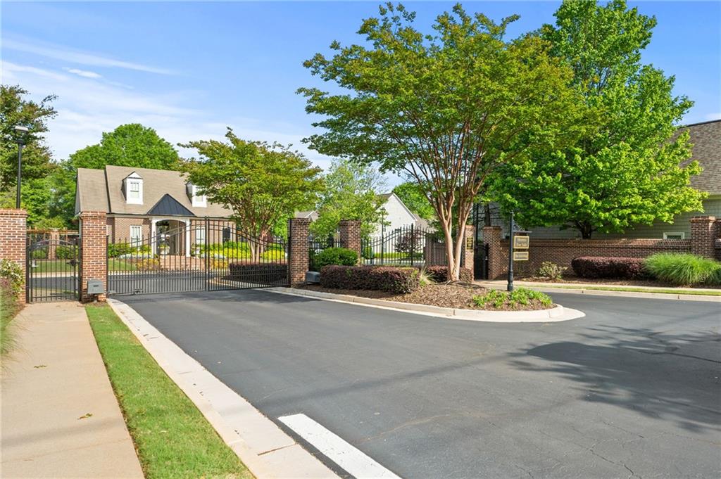 190 Kendemere Pointe