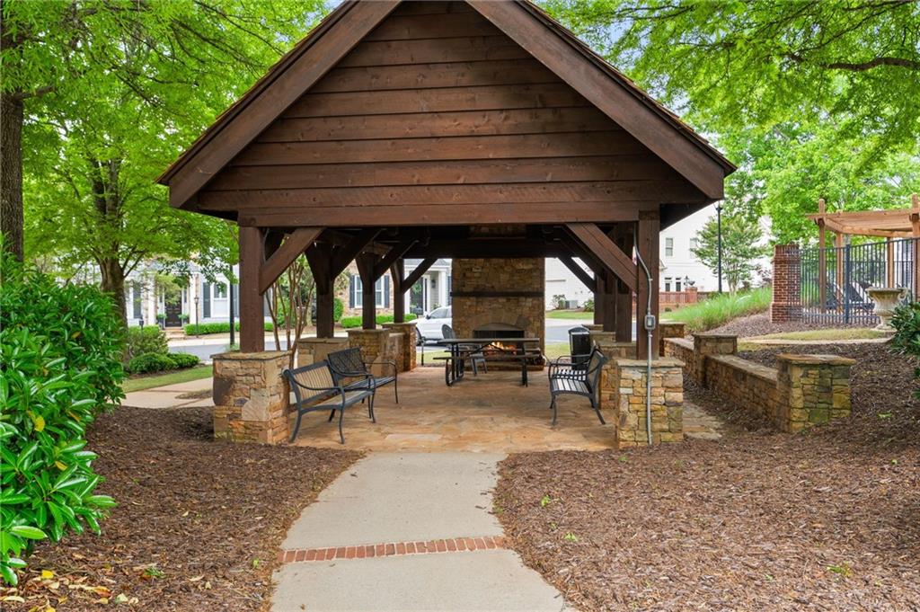 190 Kendemere Pointe