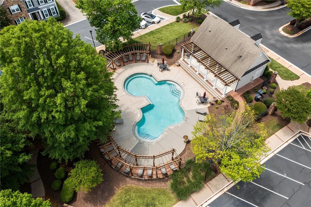 190 Kendemere Pointe