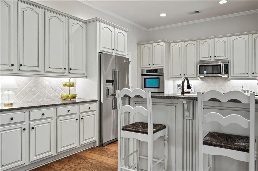 190 Kendemere Pointe