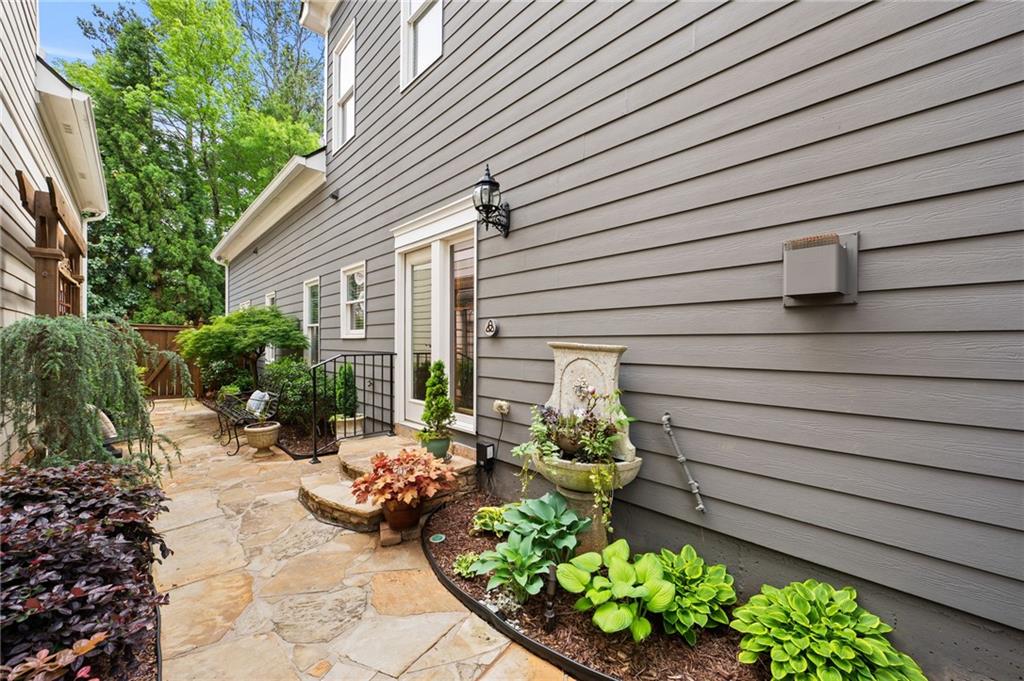 190 Kendemere Pointe