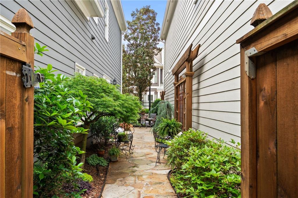 190 Kendemere Pointe