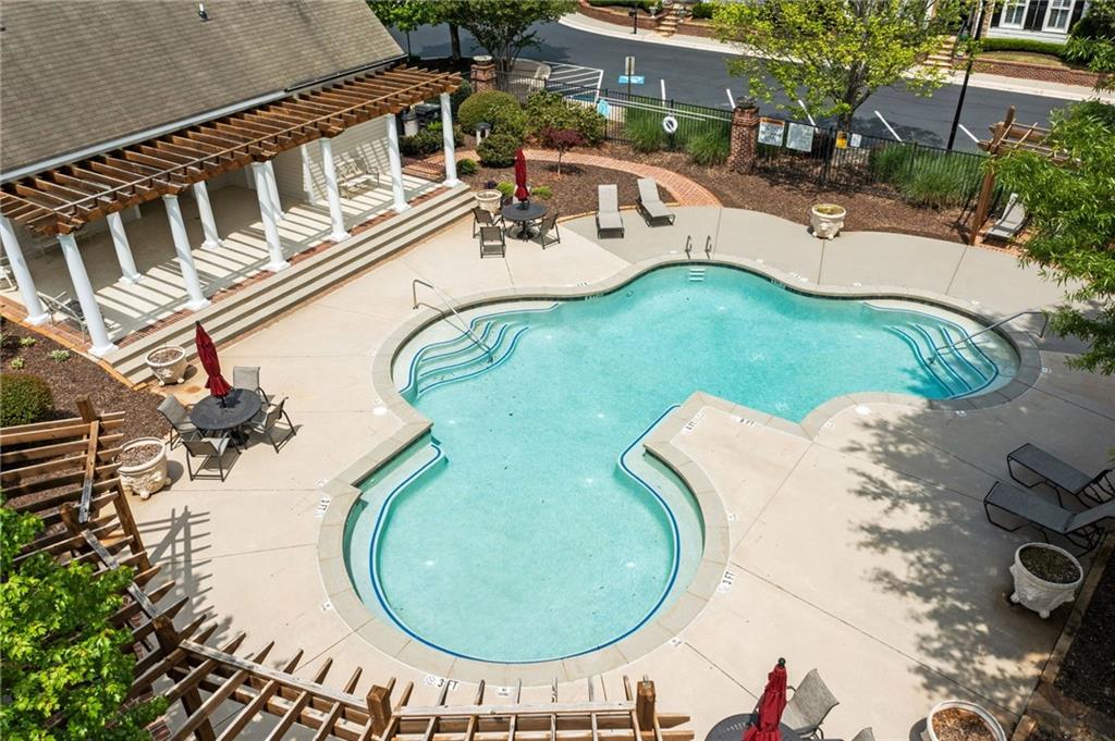 190 Kendemere Pointe