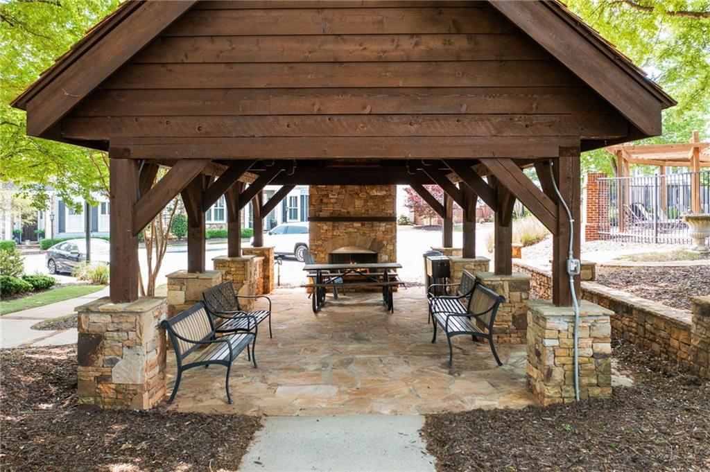 190 Kendemere Pointe