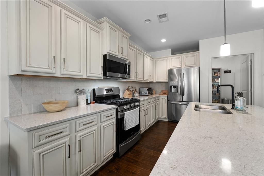 2507 Barrett Preserve Court SW