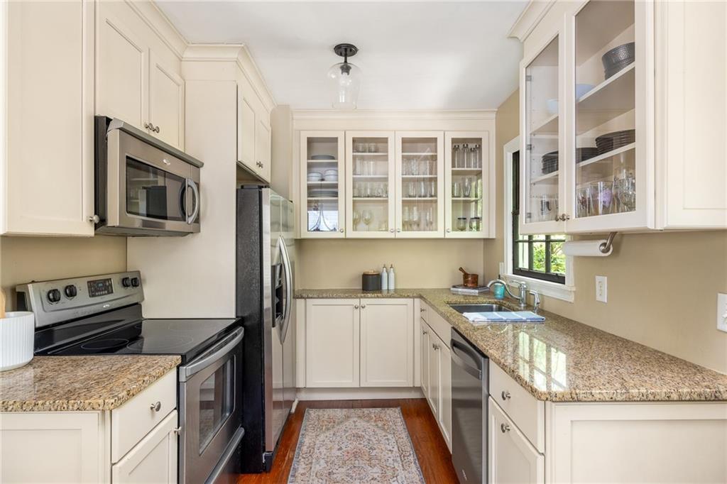 3009 Skyland Drive NE