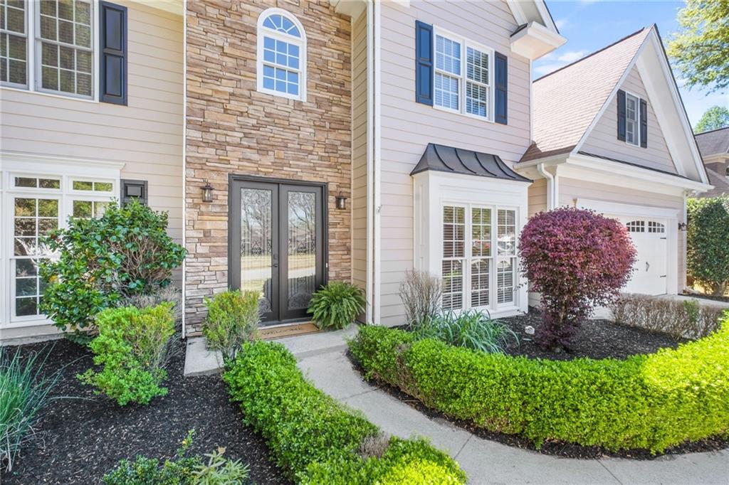 555 Rose Border Drive