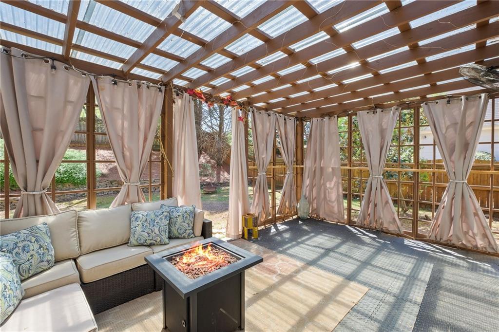 555 Rose Border Drive