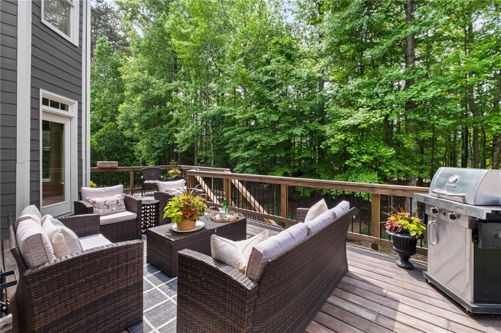 3429 Winborn Walk NW