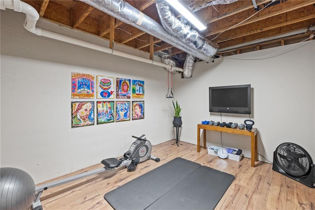 3429 Winborn Walk NW